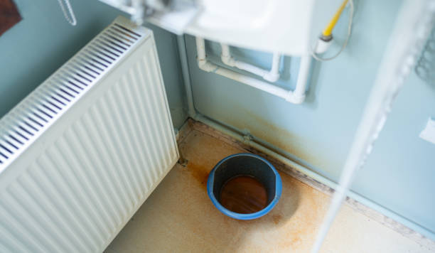 Best Commercial water damage restoration  in Benton City, WA